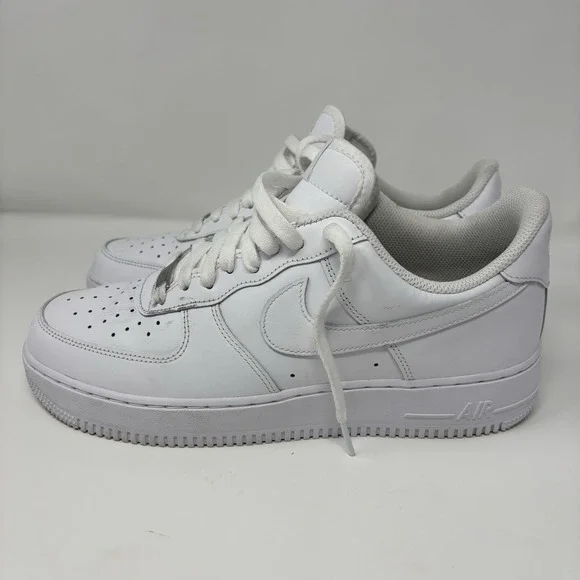 Nike Air Force 1 '07 Low Triple White Men's Size 9.5 - Picture 3 of 10